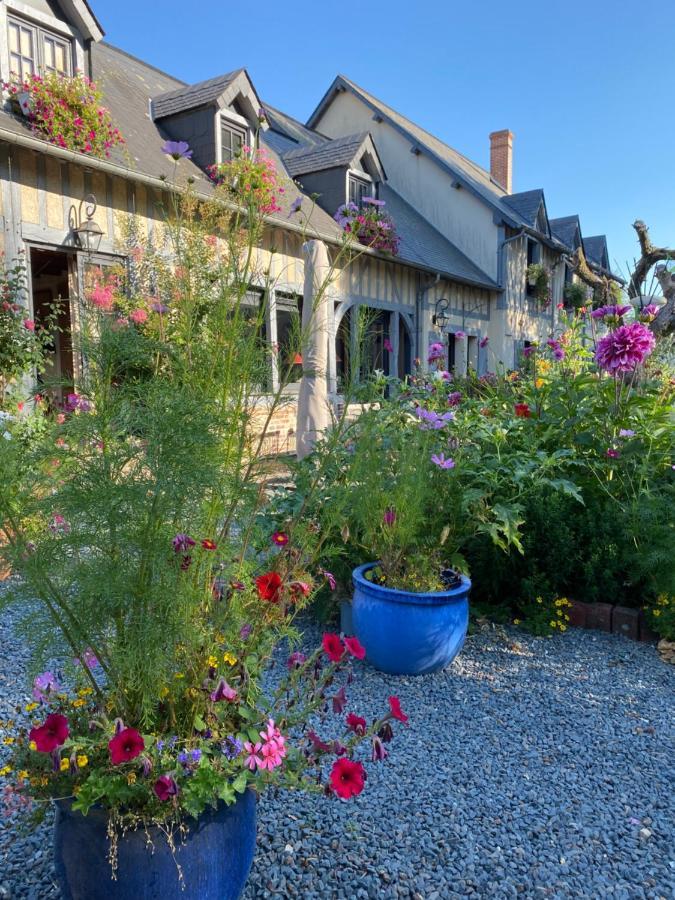 Chambres Et Table D'Hotes Du Coquerel Saint-Simeon  Exterior photo